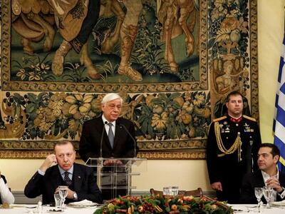 Επίσημο γεύμα προς τιμήν του ζεύγους Εντρογάν 