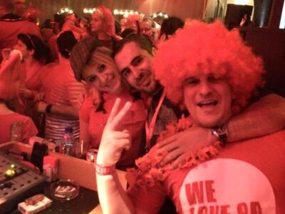 Κόκκινος στο otto