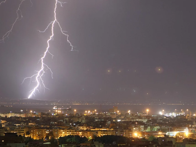 Έρχονται καταιγίδες, χαλάζι,ανεμοστρόβιλ...