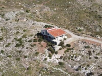 Η χλιδάτη αετοφωλιά του δικτάτορα Παπαδό...