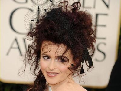 Η Helena Bonham Carter με διαφορετικά πα...