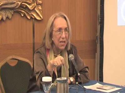 Η κυρία Λίλα ντε Τσάβες.