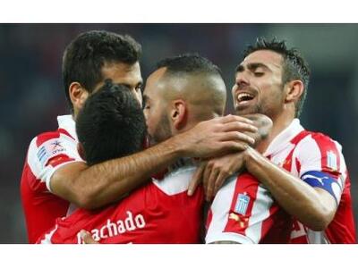 Ο "Θρύλος" μπήκε γερά στο παιχ...