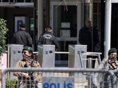 Τουρκία: Συνελήφθη για διαφθορά ο επικεφ...