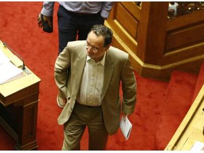 Π. Λαφαζάνης: Ανόητες και ανιστόρητες οι...