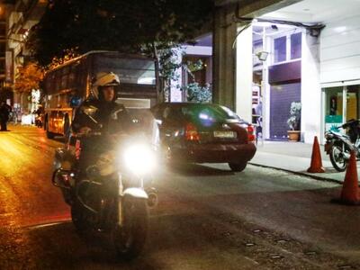 Επίθεση με "Καλάσνικοφ" στα γρ...