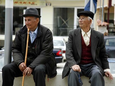 Όσοι το θέλουν ας καταθέσουν εθελοντικά ...