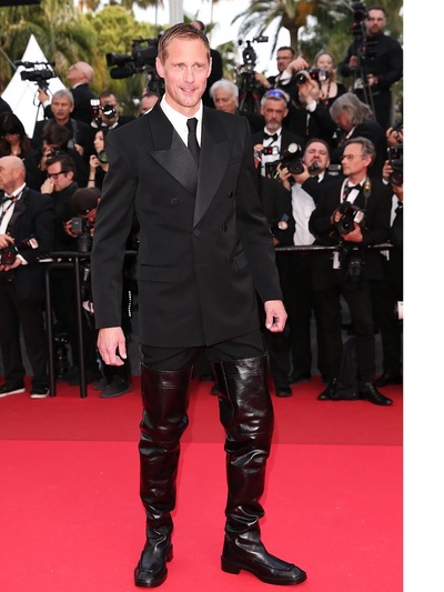 Aλεξάντερ Σκάσγκαρντ με Saint Laurent (κ...