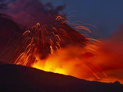 Εξερράγη το ηφαίστειο της Αίτνας- LIVE ΕΙΚΟΝΕΣ 