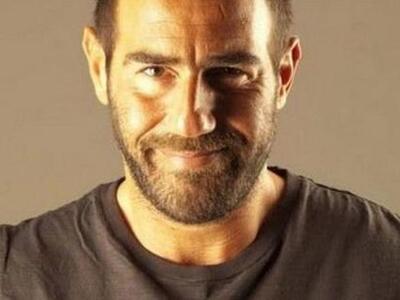 Αυτό είναι το πραγματικό επίθετο του Αντ...