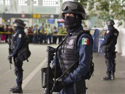 Μεξικό: Πτώματα βρέθηκαν κρεμασμένα από γέφυρα