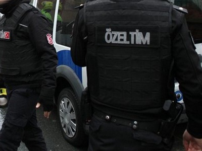 Πέντε Αφγανοί βρέθηκαν μαχαιρωμένοι σε δ...