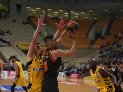 Κασελάκης: «Να είμαστε απόλυτα συγκεντρω...