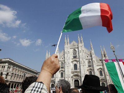 Ιταλία-Κορωνοϊός: Επιπλέον 55 δις ευρώ γ...