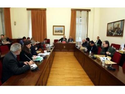 Όψεις του ίδιου νομίσματος Χρυσή Αυγή κα...