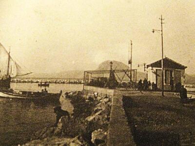 Μόλος Καλαβρύτων (με το καφενεδάκι)