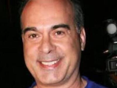 Παντρεύτηκε τον σύντροφό του ο  Φώτης Σε...