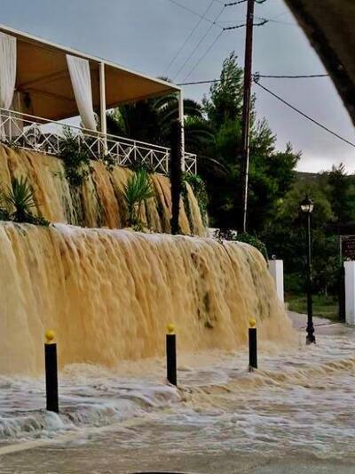 Φωτογραφία απο το facebook Παναγής Black...