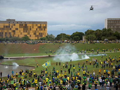 Βραζιλία: Παγκόσμια καταδίκη των βίαιων ...