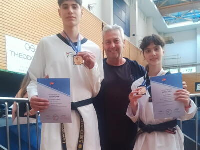 Πρωταθλητής Ελλάδος ο Απόστολος Παναγόπουλος, δύο μετάλλια ο Αρίων- ΦΩΤΟ Τα μετάλλια του Αρίωνα