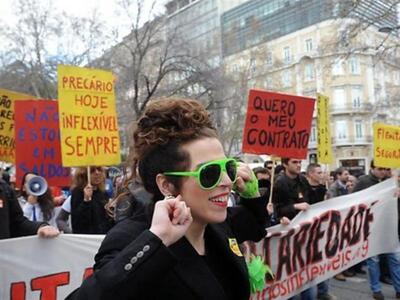 Πορτογαλία: Στους δρόμους πολλές εκατοντ...