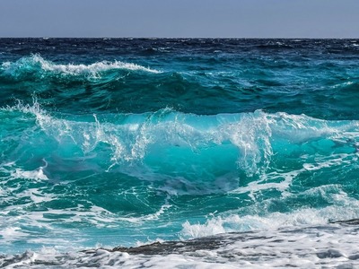 Ιανός: Στα 7 μέτρα τα κύματα στη Δυτική Ελλάδα  
