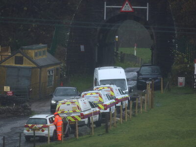  Βρετανία: Τέσσερις τραυματίες από εκτρο...