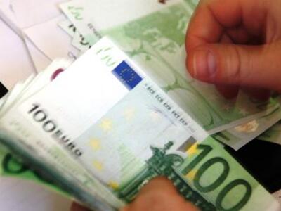 Διόρια 25 ημερών σε ΔΕΚΟ για να κοπούν τα προνόμια
