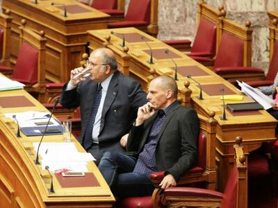 Εκτάκτως στη Βουλή ο Γιάνης Βαρουφάκης
