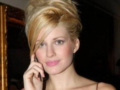 Ευαγγελία Αραβανή: «Με τράβηξε από τα μα...