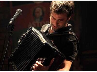 O Κωστής Μαραβέγιας από το Αγρίνιο, θα ...