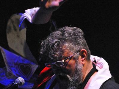 Απόψε στην Πάτρα ο Σταμάτης Κραουνάκης -...