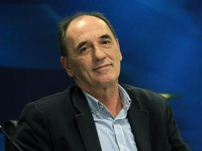 Σταθάκης: Να χαλαρώσει το πρόγραμμα δημο...