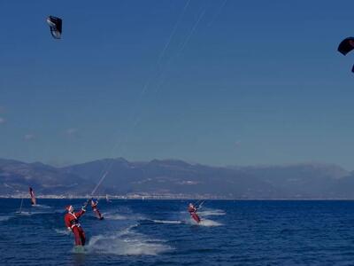 Πάτρα: Ο Αη Βασίλης "τα πήρε"....