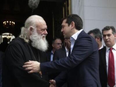 Τσίπρας σε Ιερώνυμο: «Προσευχηθείτε για μένα»