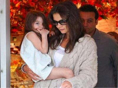 Η Katie Holmes εξήγησε γιατί άφηνε το πα...