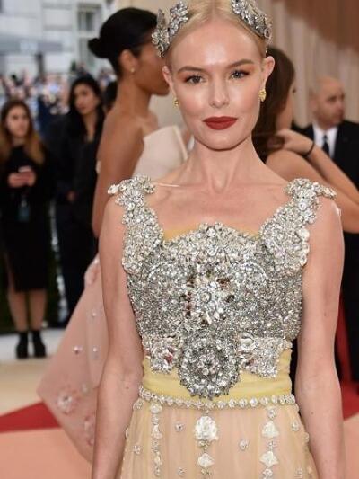 Dolce e Gabbana Alta Moda για την Κέιτ Μπόσγουορθ