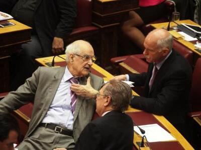 Απόστολος Κακλαμάνης: Η Ελιά δεν έχει λόγο ύπαρξης