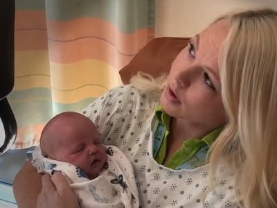 Εθελοντές αγκαλιάς για απροστάτευτα βρέφ...