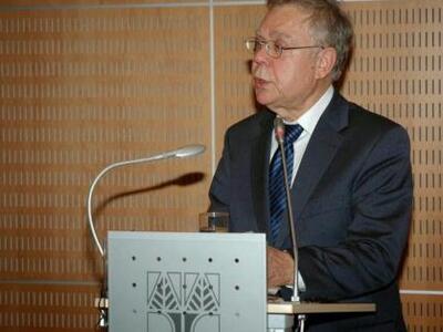 Τιμητική εκδήλωση για τον Κύπριο καθηγητ...