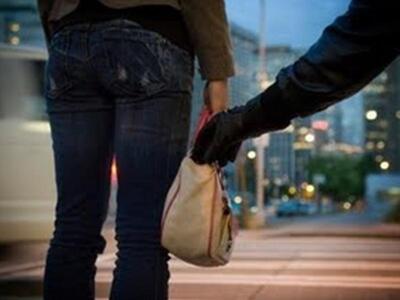 Πάτρα: Τσαντάκηδες επιτέθηκαν σε γυναίκα...