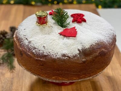 Νόστιμη βασιλόπιτα τσουρέκι από την Αργυ...