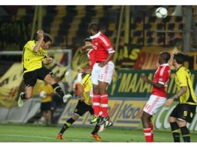 Αν και με τα "δεύτερα" η Μπενφ...