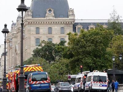 Παρίσι: Τέσσερις νεκροί από επίθεση στο ...