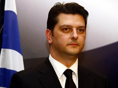 Ανακοίνωση της ΝΟΔΕ κατά του Κώστα Πετρόπουλου 