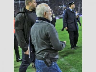 To twitter και το facebook "κάνουν ...