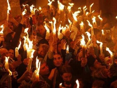 Στις 18:30 του Μ. Σαββάτου το Άγιο Φως στην Αθήνα