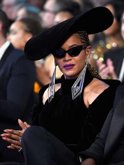 ΜΠΙΓΙΟΝΣΕ ΜΕ NICHOLAS ZEBRAN