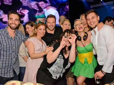 Party: 10 Χρόνια Ρυθμός 9.49 