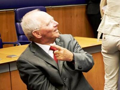 Σόιμπλε: Απολύτως απαράδεκτη η έξοδος τη...